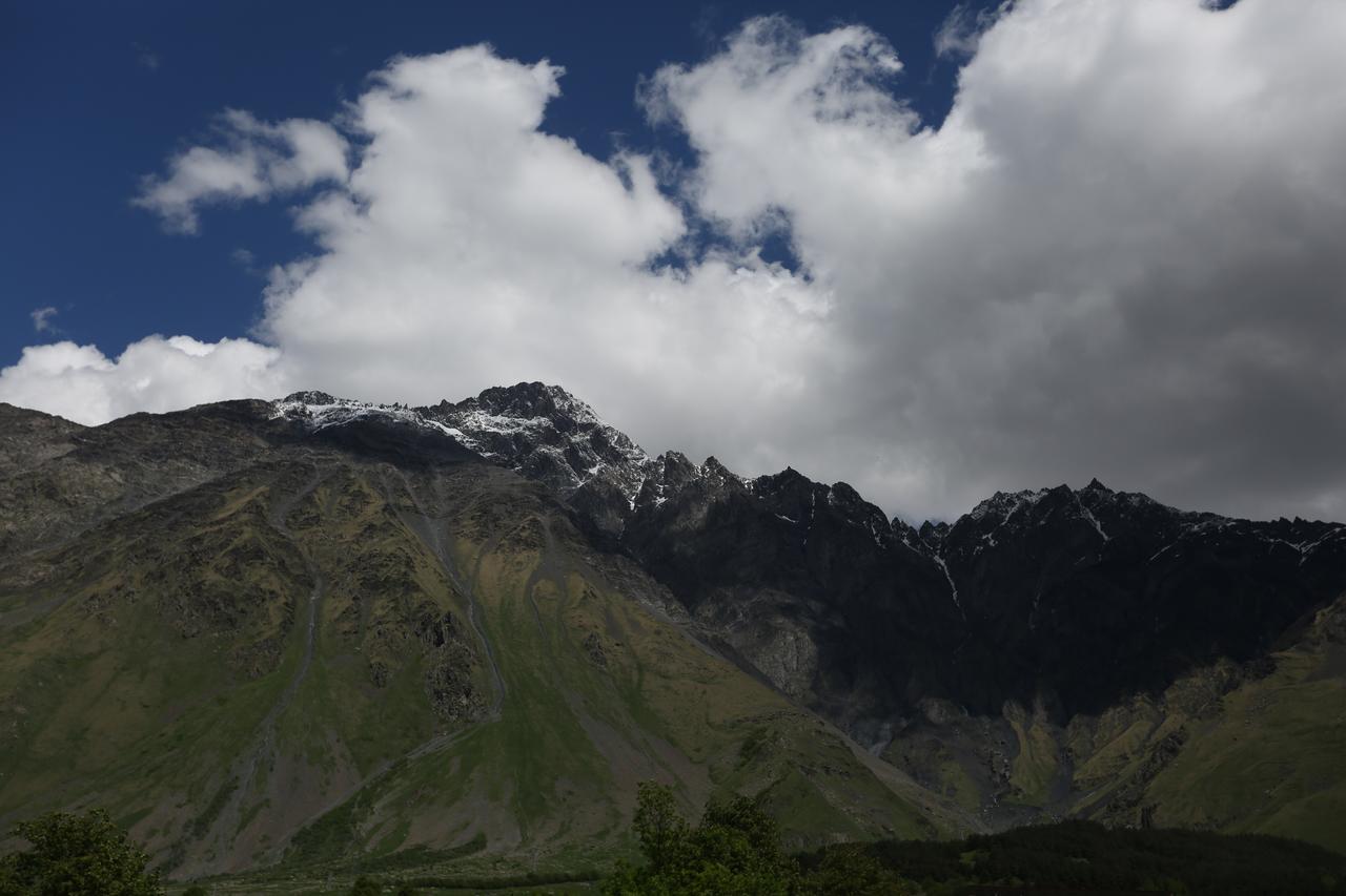 Hotel Soncho Kazbegi Exterior foto